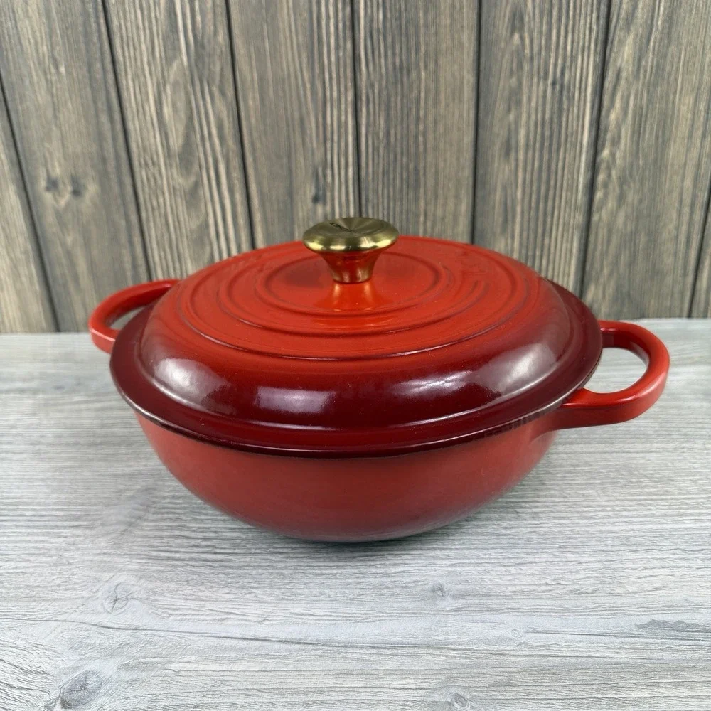Le Creuset Signature Round Stew Pot 2.5 Qt Cerise Red Cast Iron 22cm Gold Knob